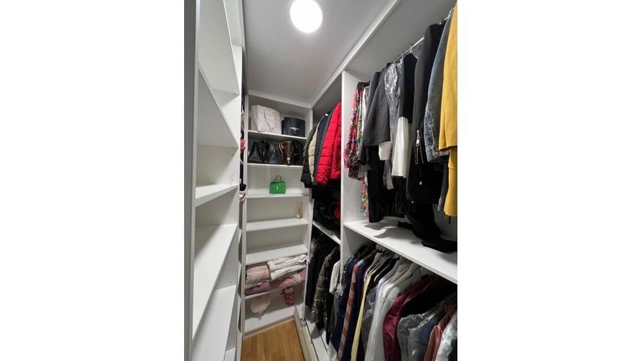 Apartament cu 3 camere decomandat, mobilat în Aviației
