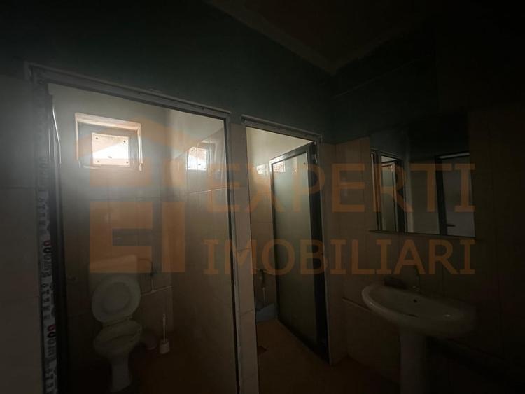 Spațiu comercial, de 1,200 mp, în Brătianu