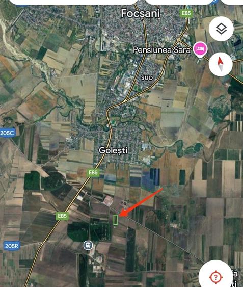 Teren de 6500 mp, în Golești
