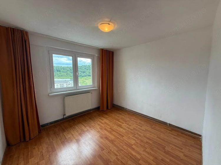 Apartament cu 2 camere decomandat în Bejan