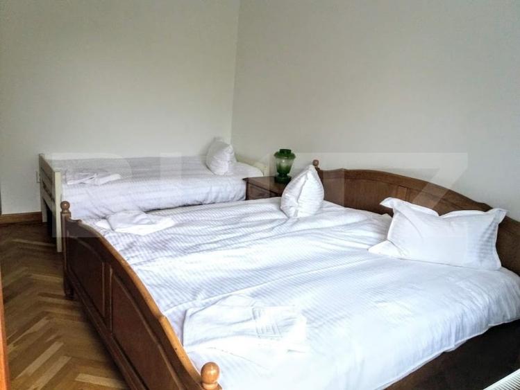 Apartament cu 2 camere semidecomandat, mobilat în Brașovul Vechi