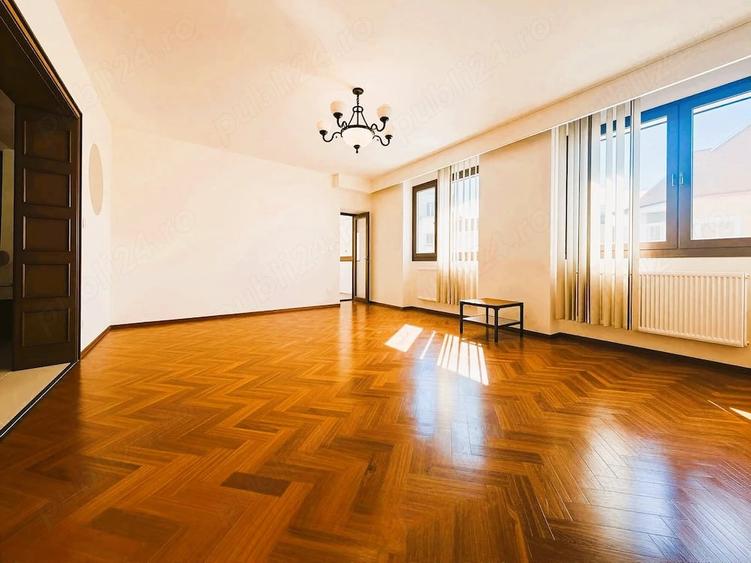 Apartament cu 3 camere decomandat în Cotroceni