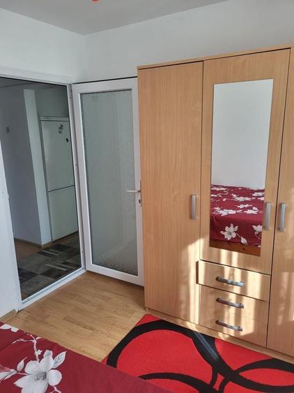 Apartament cu 2 camere decomandat, mobilat în Doamna Ghica