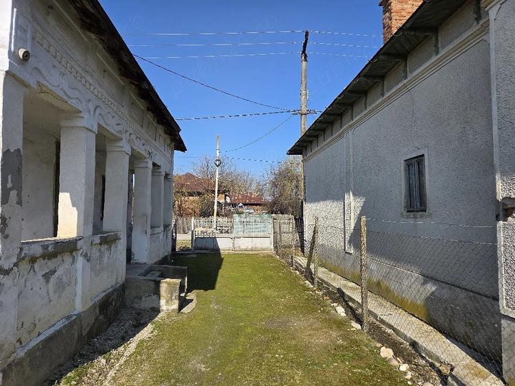 Teren de 1401 mp, în Leordeni