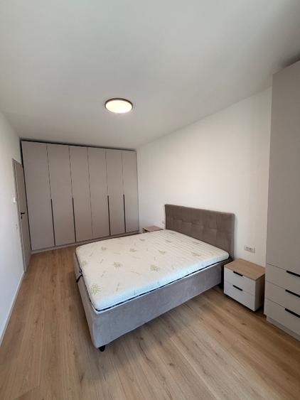 Apartament cu 2 camere decomandat în Torontalului