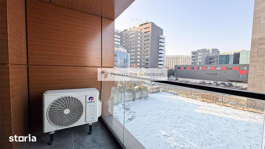Apartament cu 2 camere semidecomandat în Băneasa