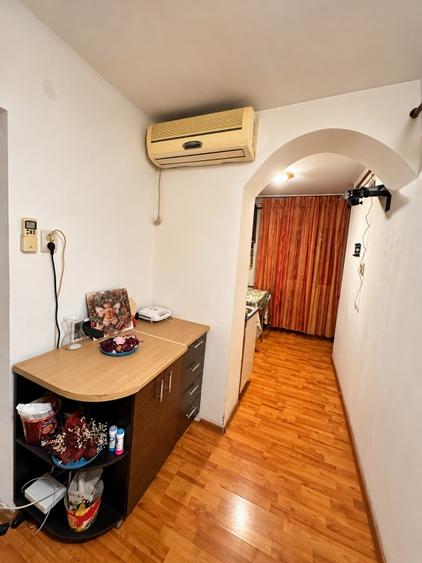 Apartament cu 2 camere decomandat, mobilat în Rovine