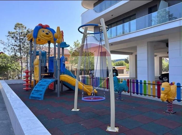 Apartament cu 2 camere semidecomandat, mobilat în Central