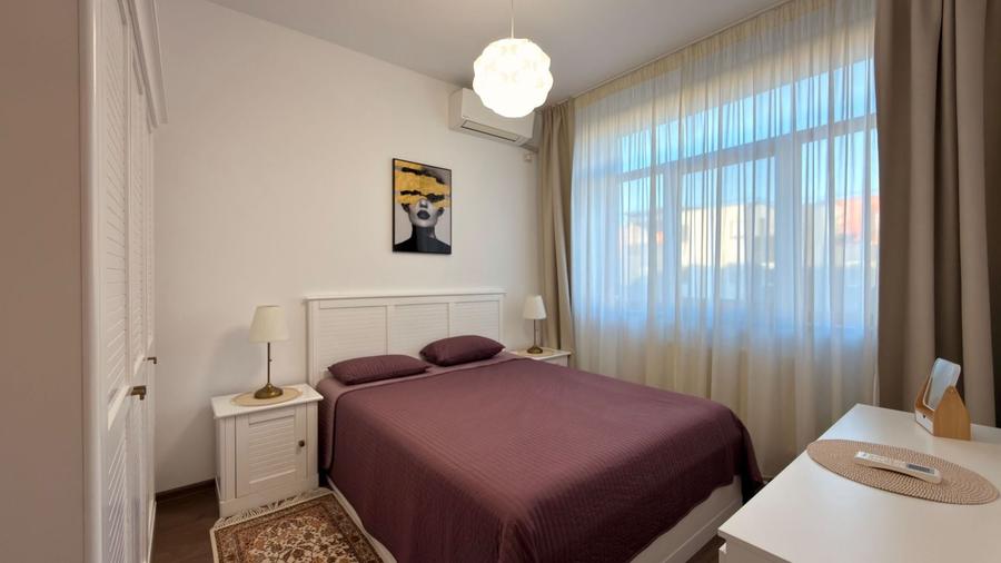 Casă individuală cu 4 camere cu Canalizare în Central