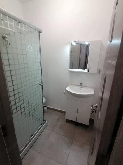 Apartament cu 3 camere decomandat, mobilat în Bragadiru