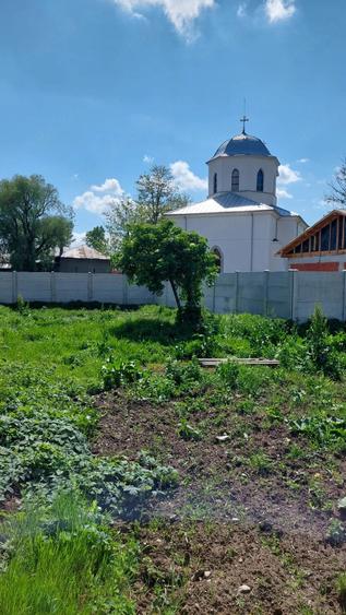 Casă cu Teren 1000 Mp în Căzănești