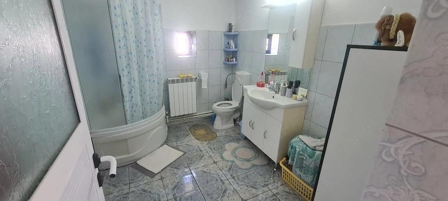 Casa 3 camere Lazu, 515 mp teren - 9