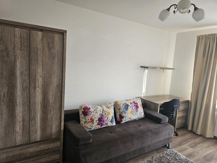 Duplex cu 4 camere cu Teren 300 Mp în Europa