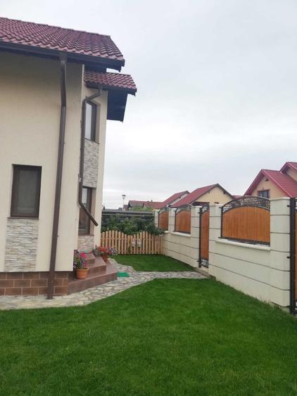 Casă cu 3 camere în Preajba