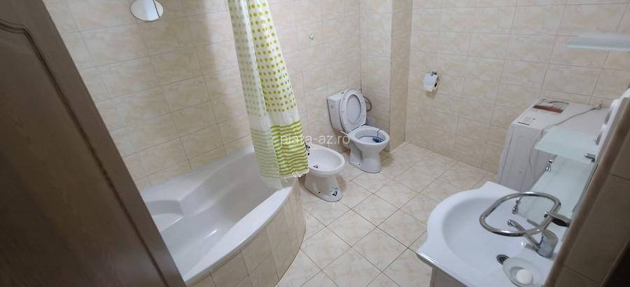 Inchiriez apartament 3 camere, 103mp, 2 niveluri, 2 bai, parcare privata pentru 2 masini Floresti,
