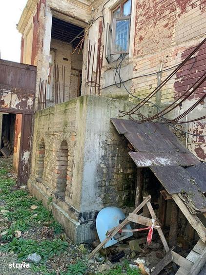 Vila istorica ultracentrala langa parcul Primariei - 15