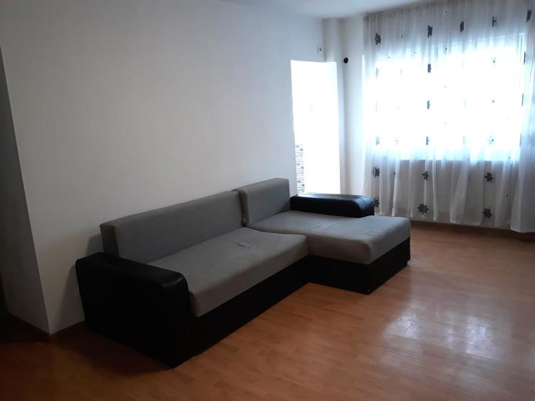 Apartament semidecomandat în Sud