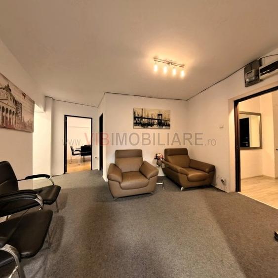 Apartament cu 4 camere decomandat în Universitate