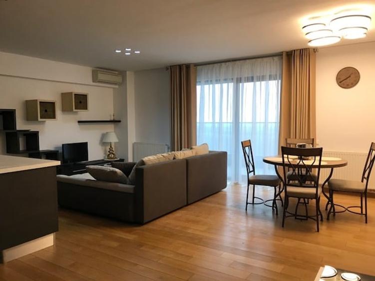 Apartament cu 2 camere decomandat, mobilat în Barbu Văcărescu