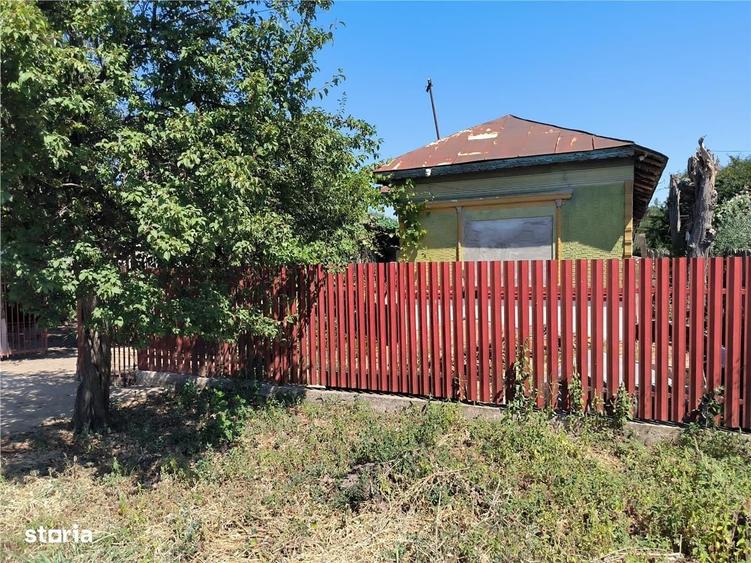 Casă cu 3 camere în Novaci