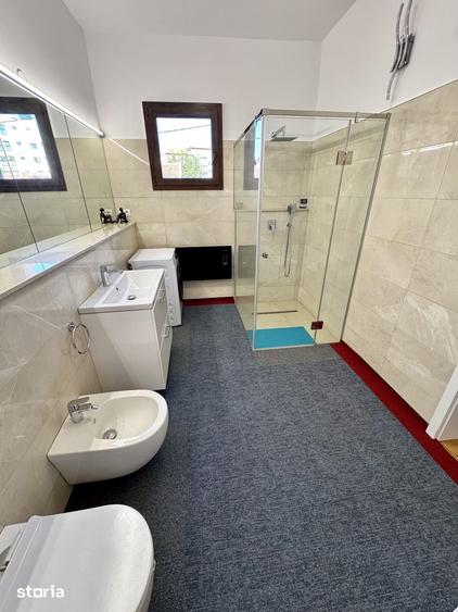 Apartament cu 3 camere decomandat în Boul Roșu