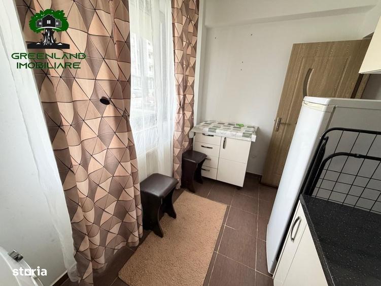 Garsonieră decomandată în Cug