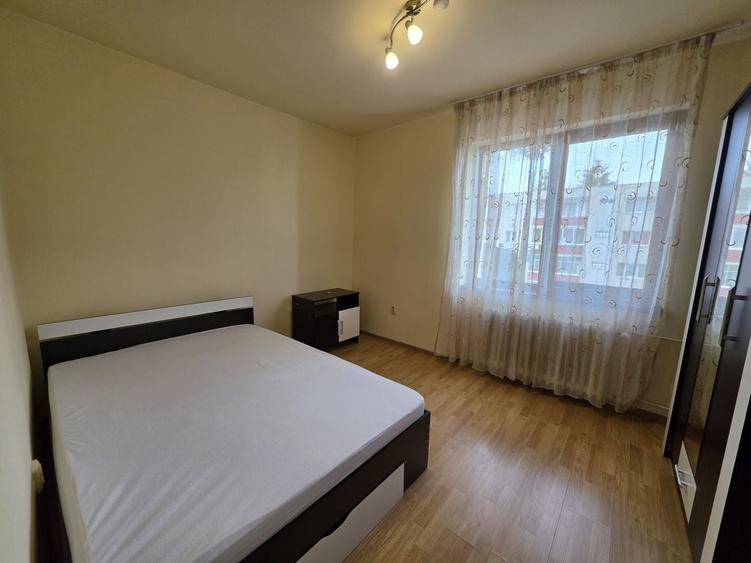 Apartament cu 3 camere semidecomandat, mobilat în Gheorgheni
