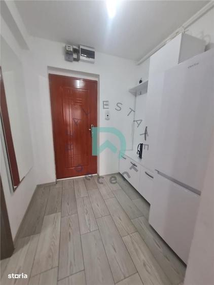 Apartament cu 2 camere semidecomandat în Vlahuță