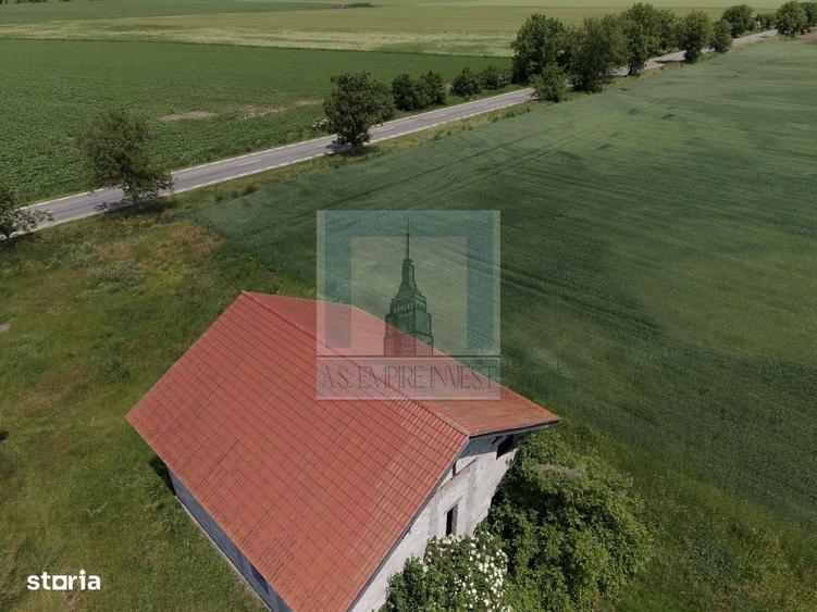 Casă cu 4 camere cu Teren 1435 Mp în Hălchiu