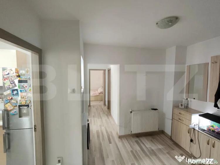 Apartament 3 camere, etaj 7/9 cu lift, 70 mp, zona Micro 6 - 4