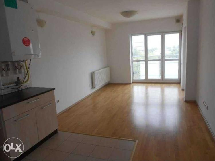 Apartament cu 2 camere semidecomandat în Titan