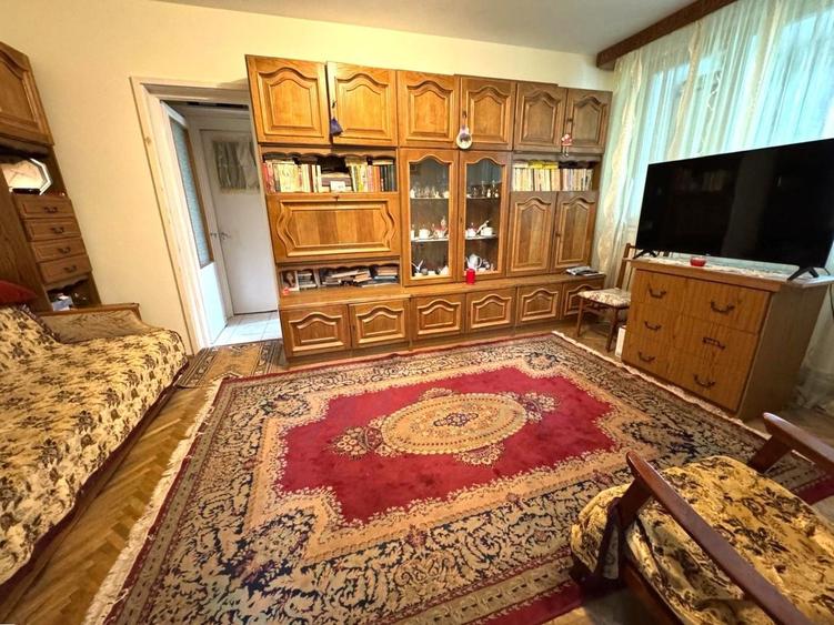 Apartament cu 2 camere semidecomandat, mobilat în Țiglina 2