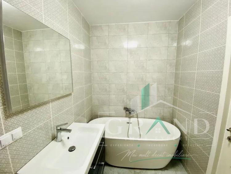 Apartament cu 3 camere semidecomandat, mobilat în Iris