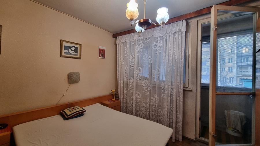 Apartament cu 2 camere decomandat în Sala Palatului