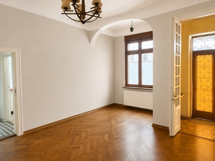 Casa in Zona Dacia | O adevărată bijuterie la un preț fantastic - 1