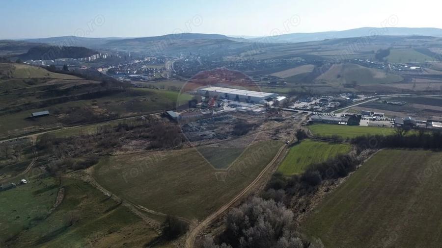 Teren de 21547 mp, în Central