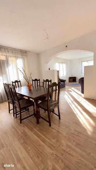 Casă cu 5 camere cu Teren 388 Mp în Malaia