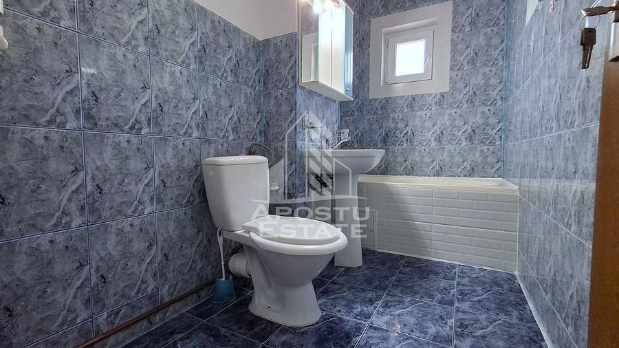 Apartament cu 3 camere decomandat în Confecții