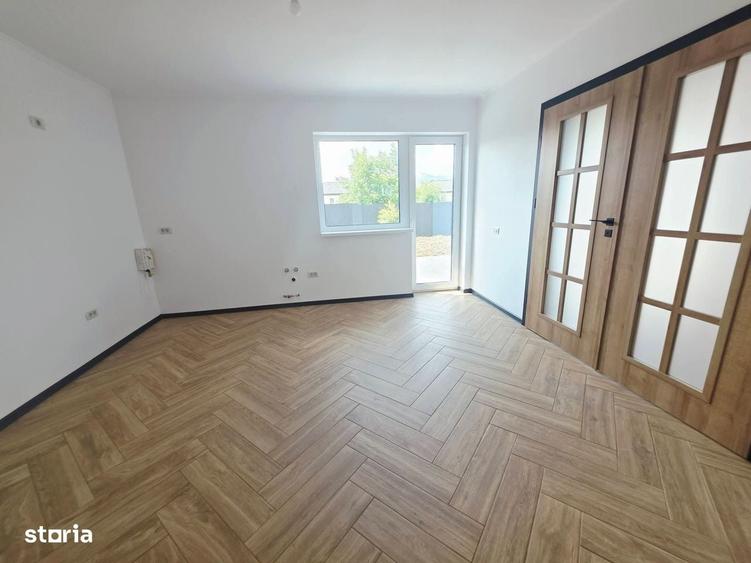 Casă cu 4 camere în Central
