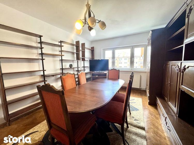 Apartament cu 4 camere decomandat, mobilat în Plopilor
