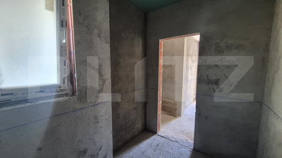 Duplex cu 4 camere cu Canalizare în Vetiș