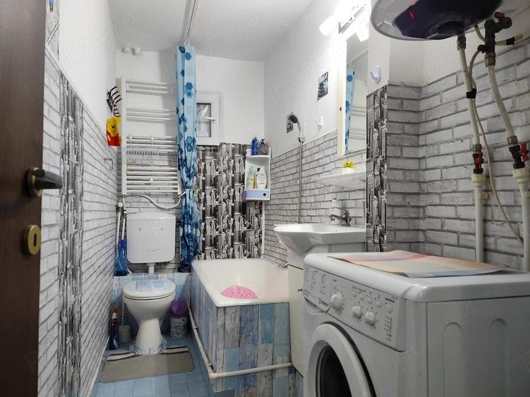 Apartament cu 2 camere decomandat în Gară