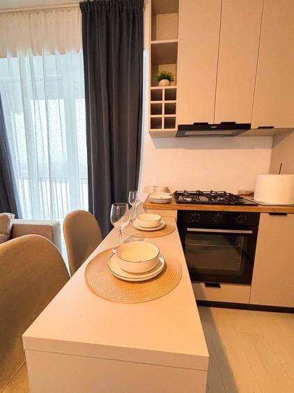 Apartament cu 2 camere semidecomandat, mobilat în Otopeni