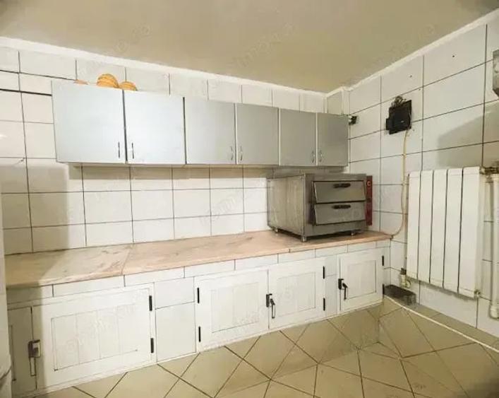 Spațiu comercial, de 175 mp, în Central