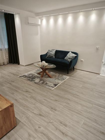 Apartament cu 2 camere decomandat în Amzei
