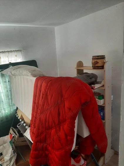 Casă cu 2 camere cu Teren 800 Mp în Gherghița