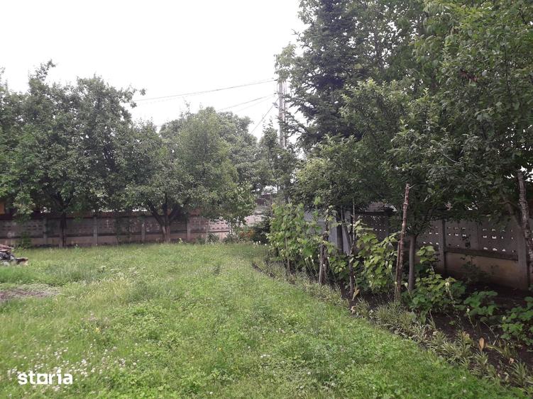 Teren de 1150 mp, în Podu Roș