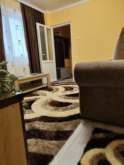 Apartament de vinzare parcul Tineretului nr de telefon 0754844885renovat recent si mobilat