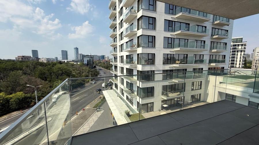 Apartament cu 3 camere semidecomandat, mobilat în Floreasca