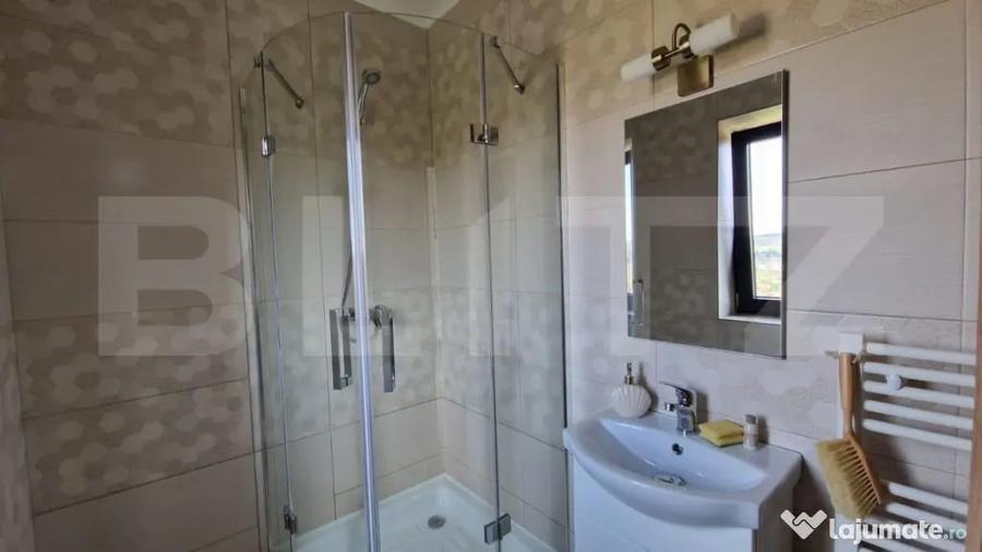 Casă cu 4 camere cu Teren 480 Mp în Cornești